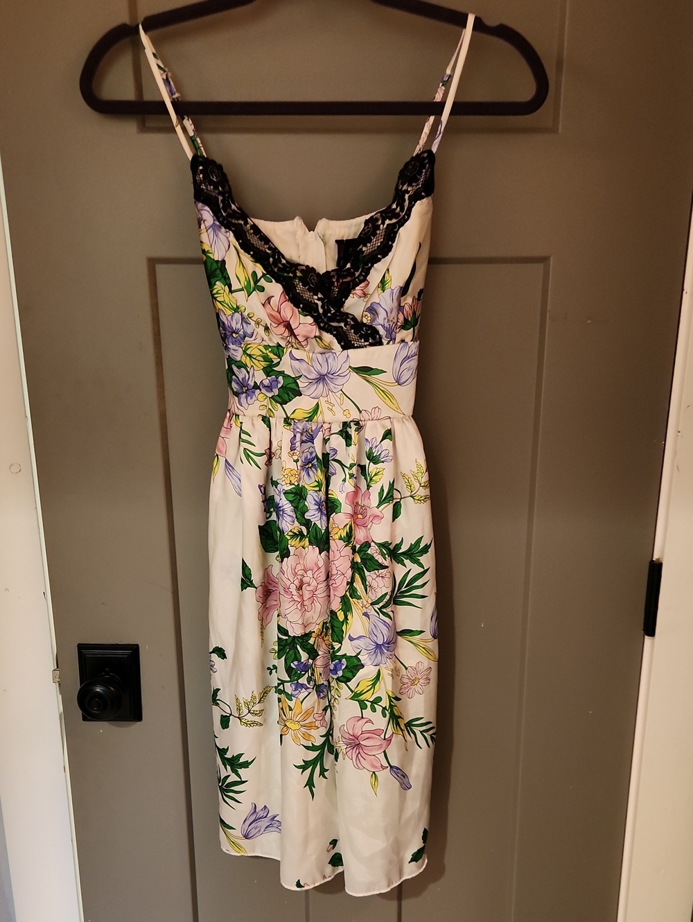 NEW FIRE LOS ANGELES Floral Lace-Trim Midi Sundress in White w/Pastel Blooms. M